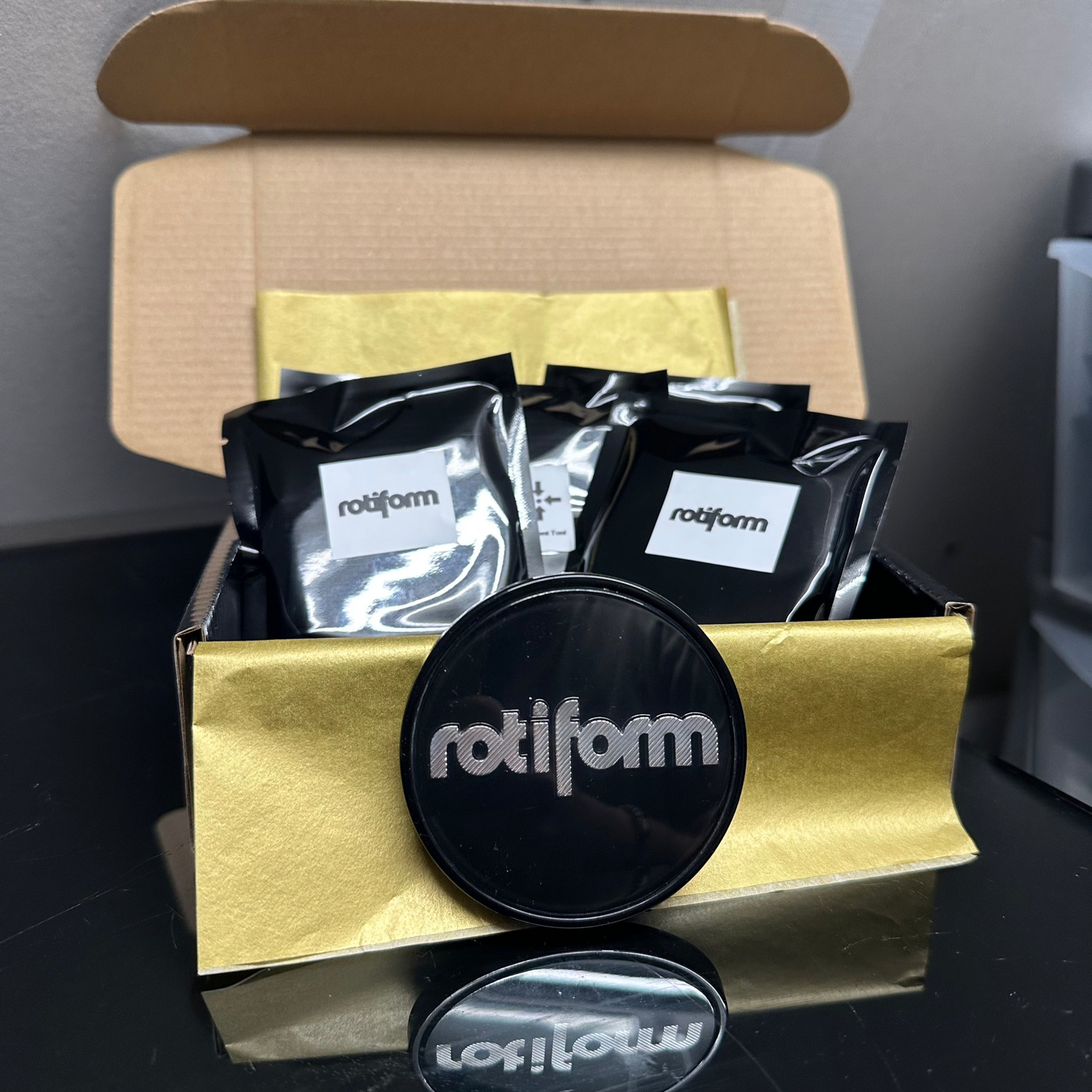 Rotiform Floating Centre Caps Kit