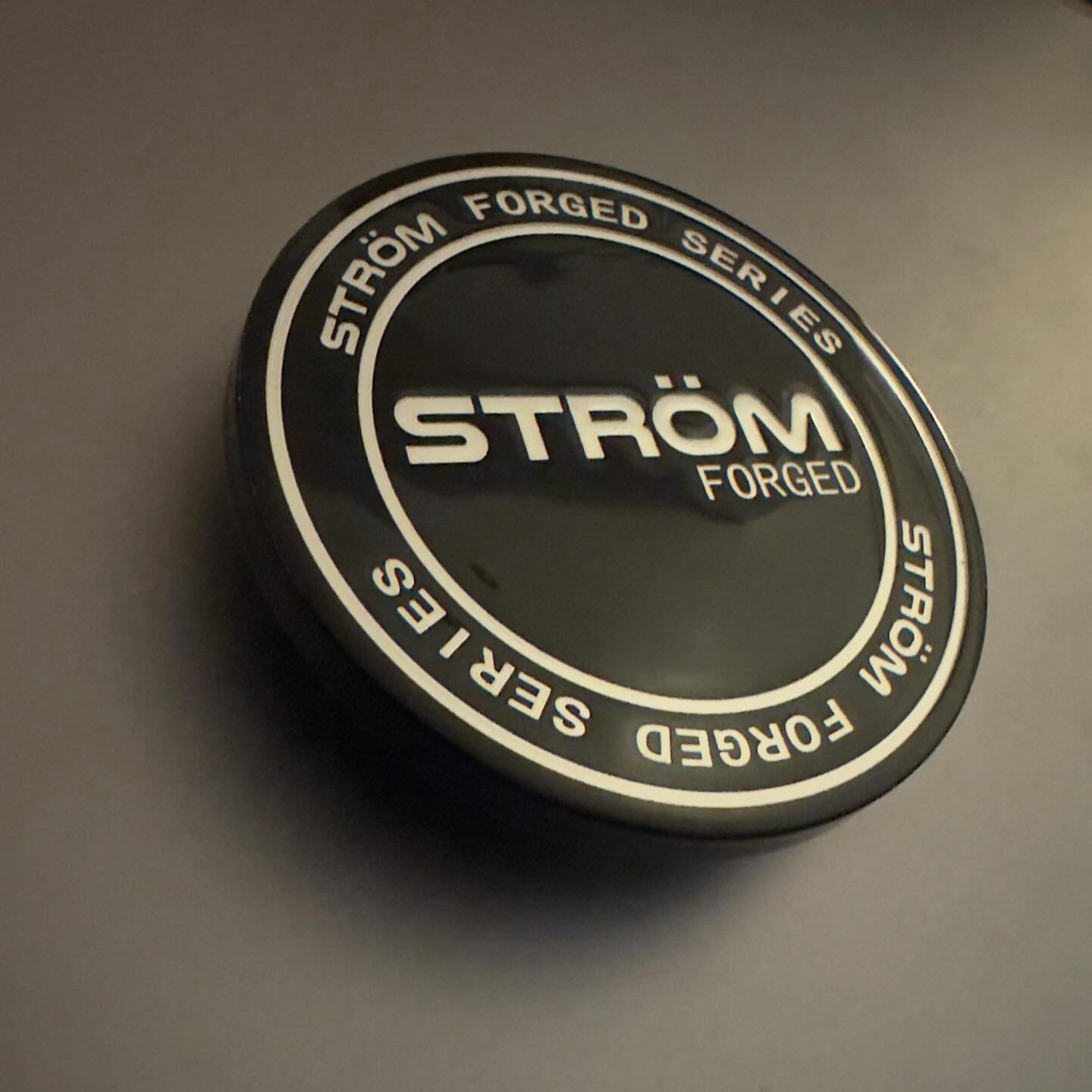 Strom Floating Center Cap Kit